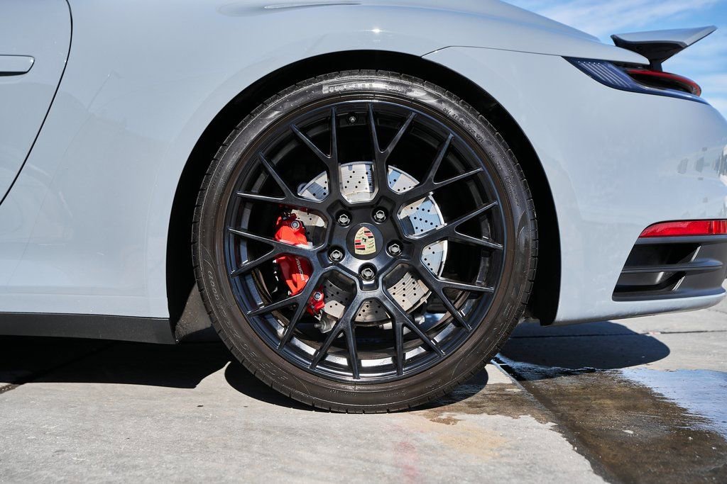 Used 2024 Porsche 911 Carrera S w/ Sport Package image 15