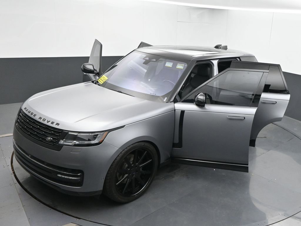 Used 2023 Land Rover Range Rover SE image 59