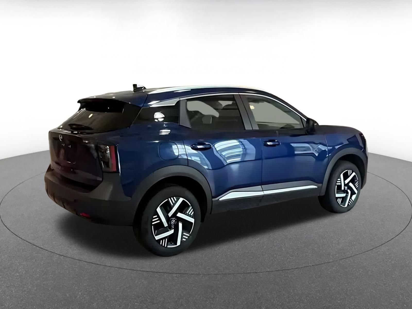 Used 2026 Nissan Kicks SV FWD image 10