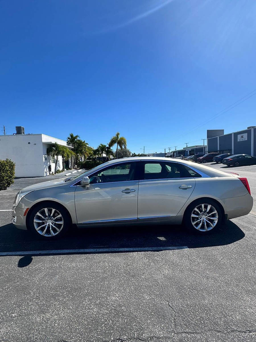 Used 2016 Cadillac XTS Luxury w/ Driver Awareness Package AWD/4WD image 3