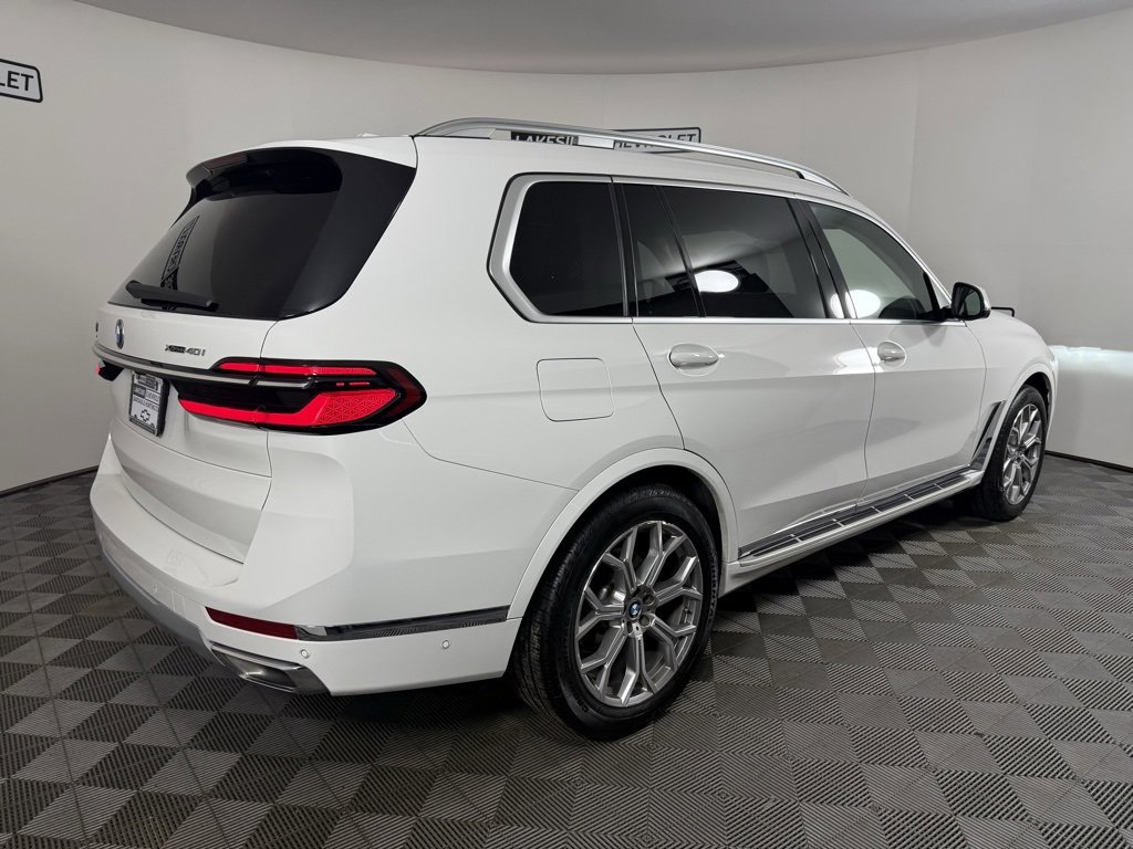Used 2025 BMW X7 xDrive40i image 6