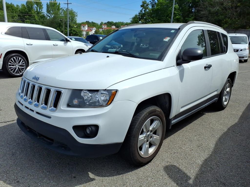 Used 2016 Jeep Compass Sport FWD image 3