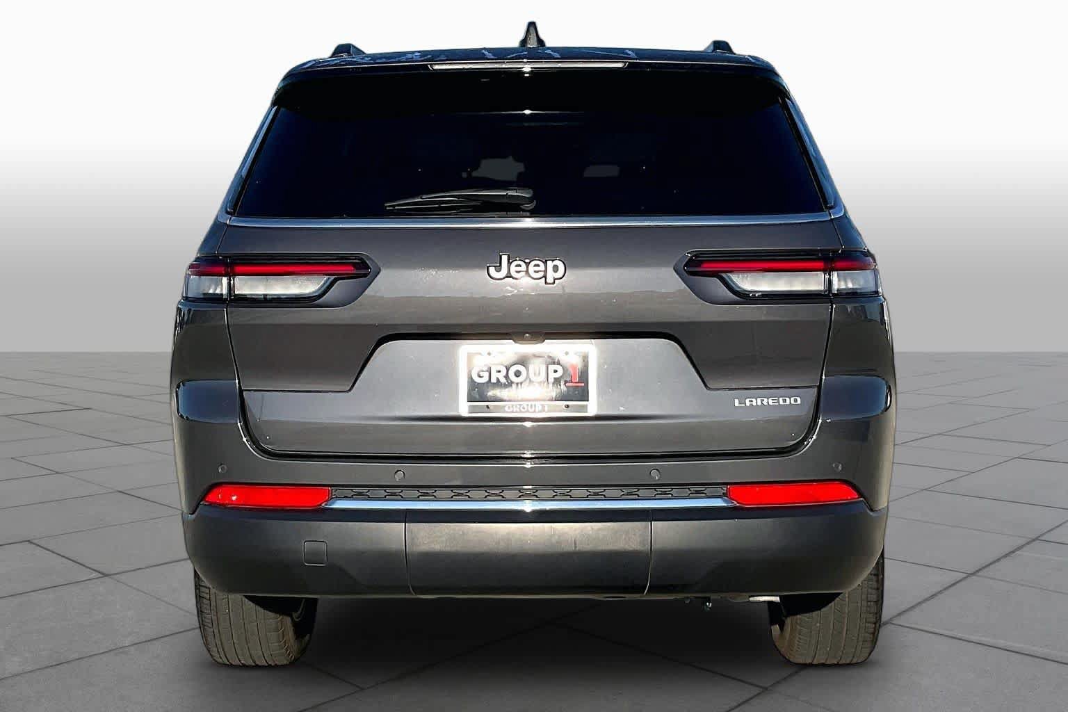 Used 2024 Jeep Grand Cherokee L Laredo RWD image 5