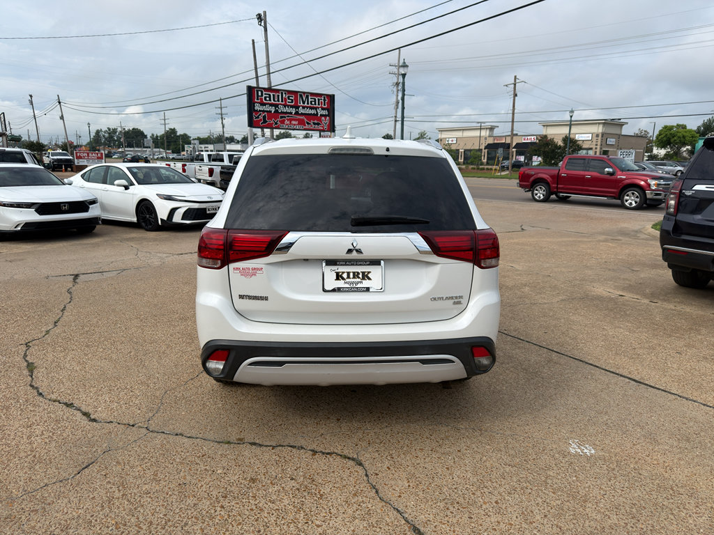 Used 2019 Mitsubishi Outlander ES AWD/4WD image 4