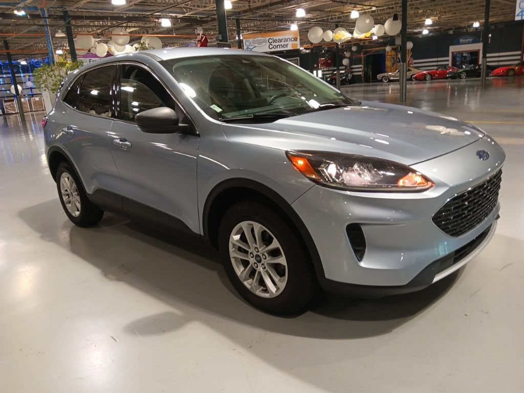 Used 2022 Ford Escape SE