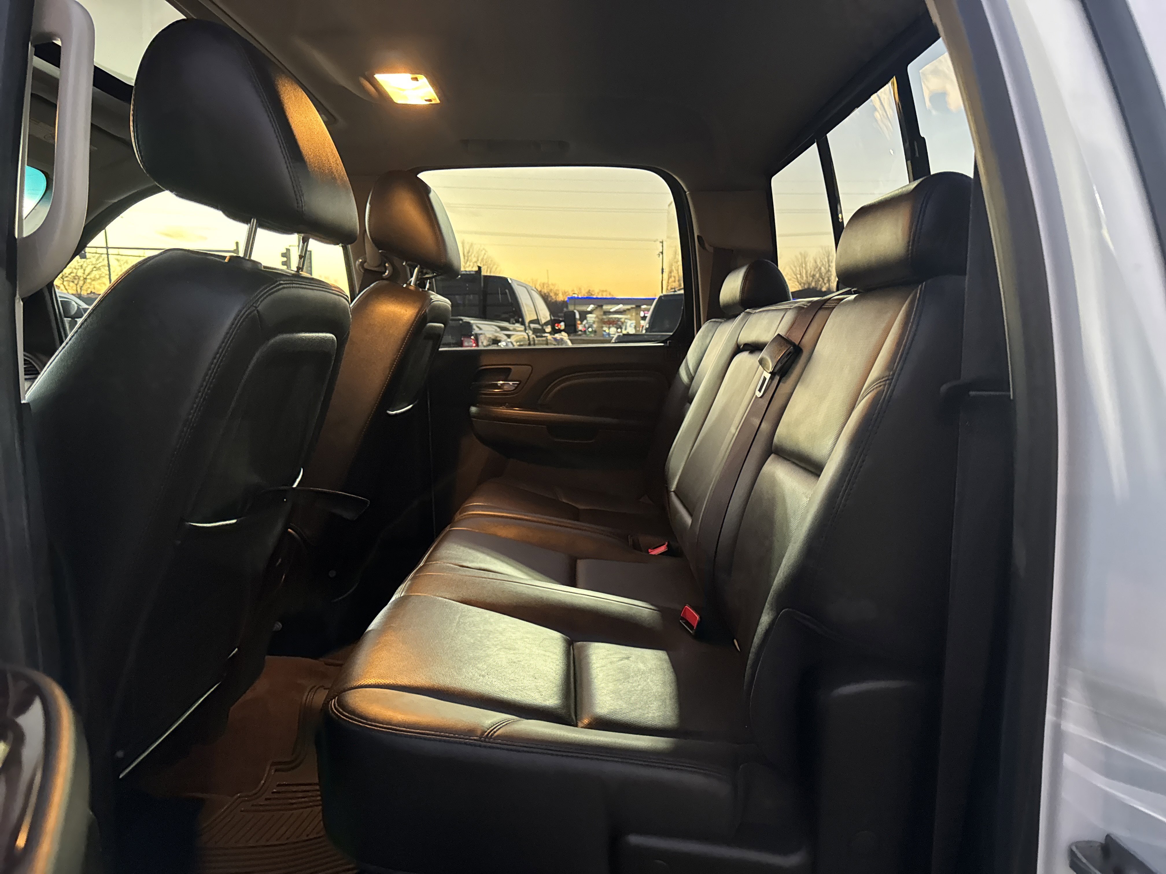 Used 2014 GMC Sierra 3500 Denali image 30