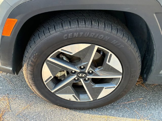 Used 2025 Hyundai Tucson SEL AWD/4WD image 16