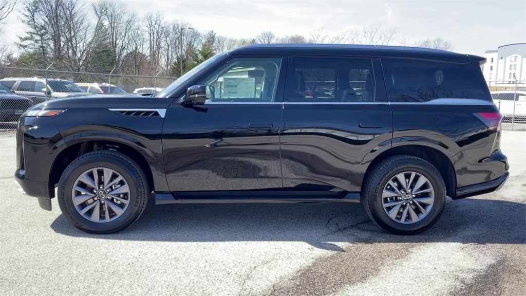 Used 2025 INFINITI QX80 Pure image 5