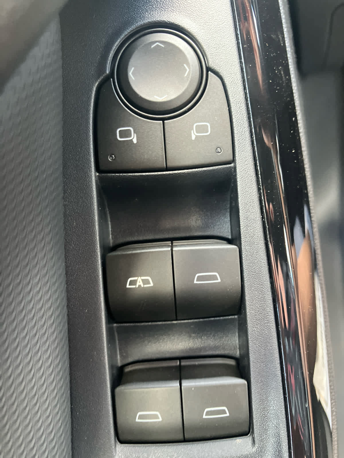 New 2026 Chevrolet Equinox LT w/ Safety and Technology Package AWD/4WD image 13