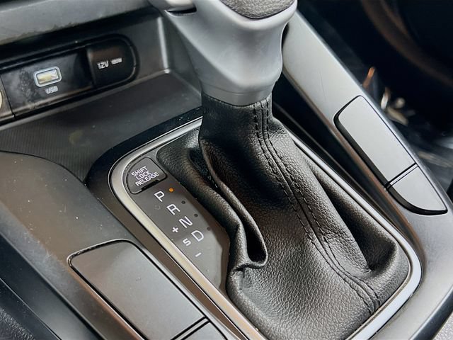 Certified 2023 Kia Soul LX w/ LX Technology Package FWD image 16