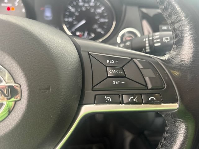 Used 2017 Nissan Rogue Sport SV w/ SV Premium Package AWD/4WD image 10