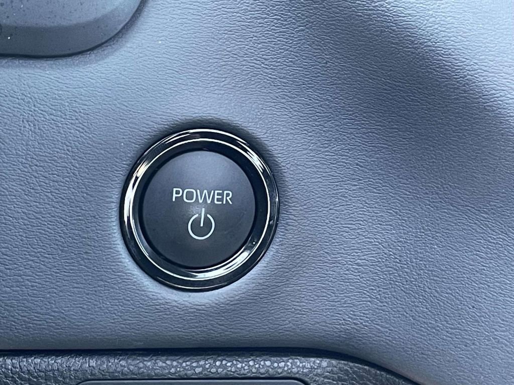 Used 2025 Toyota Tundra Platinum image 35