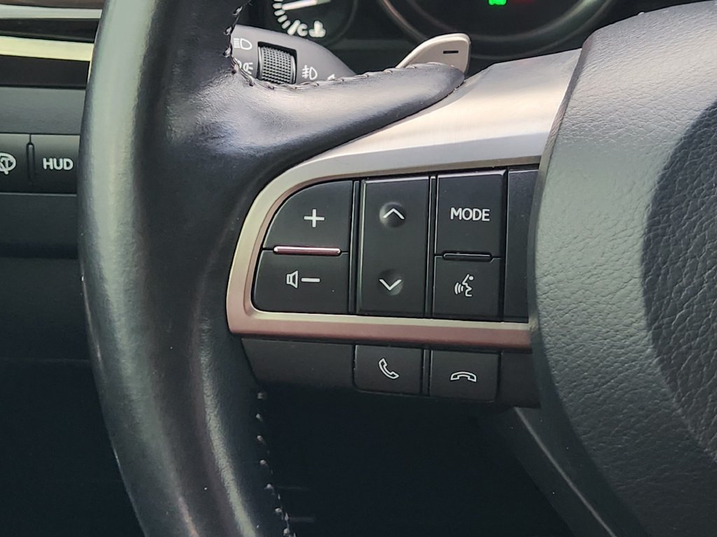 Used 2020 Lexus LX 570 4WD w/ Luxury Package image 28