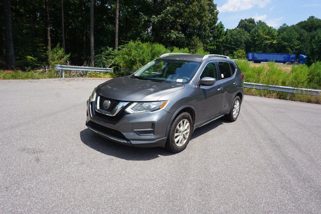 Used 2019 Nissan Rogue S w/ Special Edition Package FWD image 17