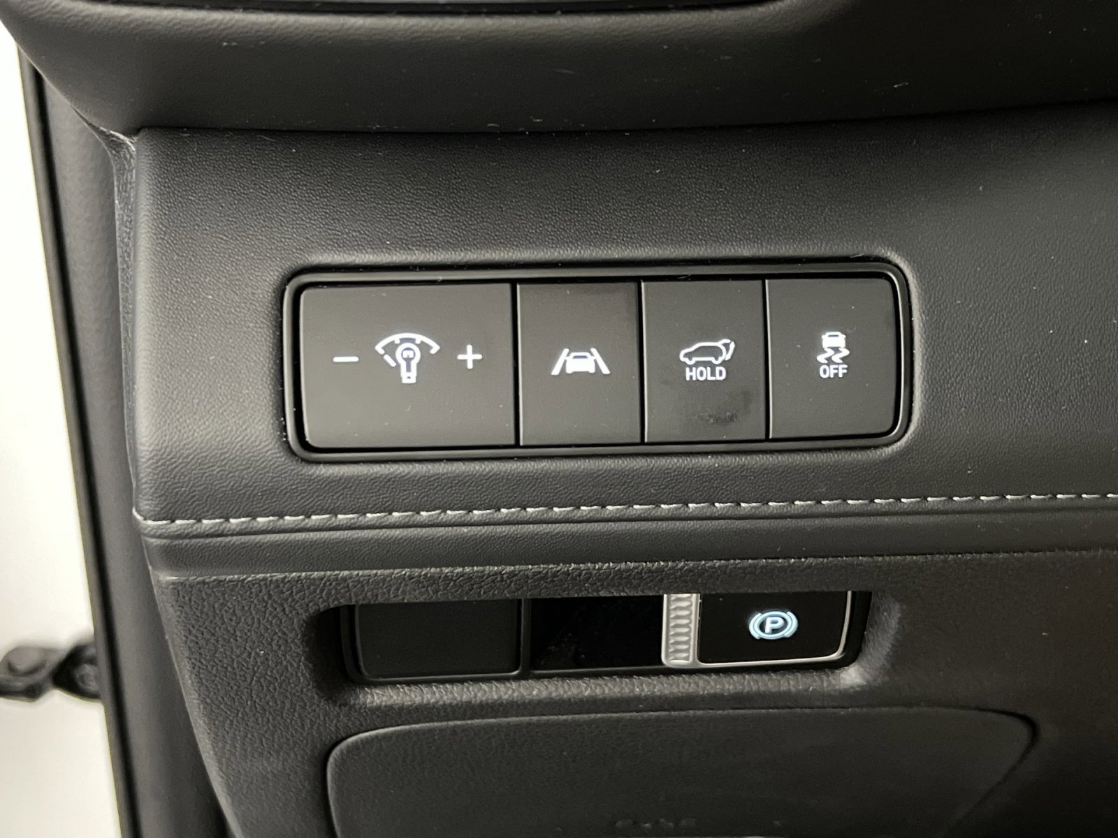 Used 2022 Hyundai Santa Fe Calligraphy image 34