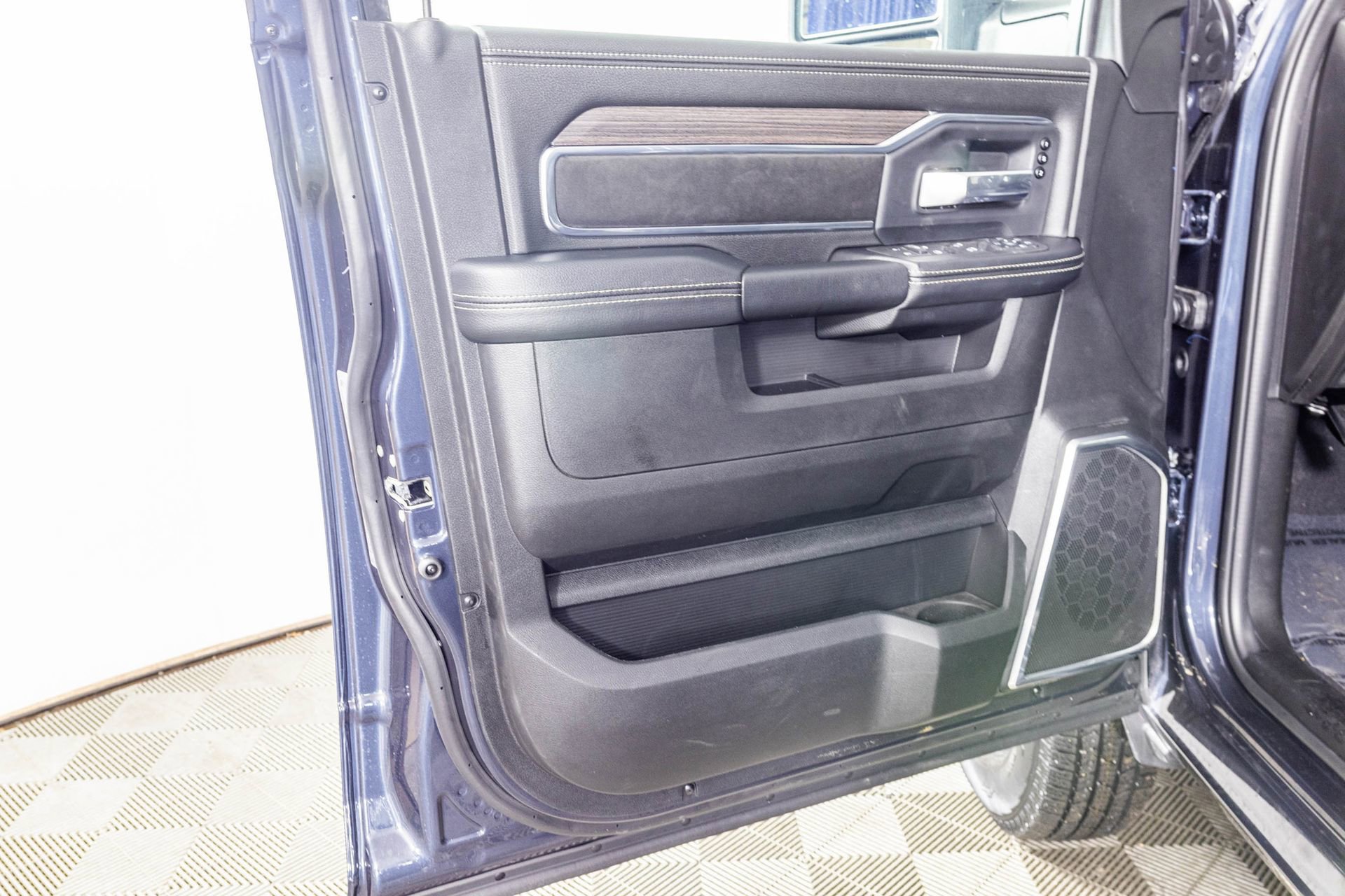 New 2026 RAM 3500 Laramie image 32