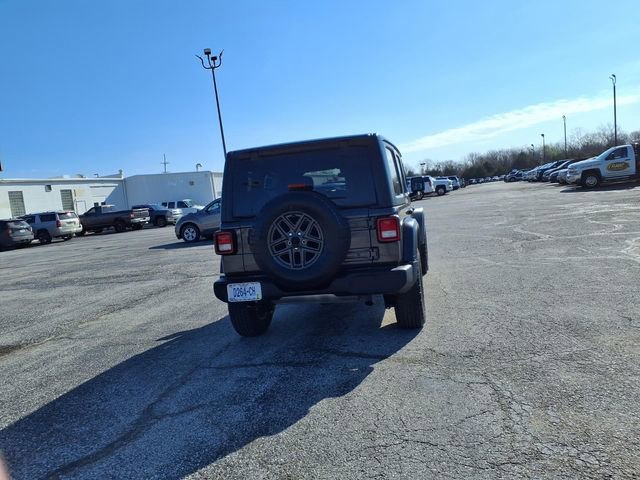 Used 2025 Jeep Wrangler Sport S image 24
