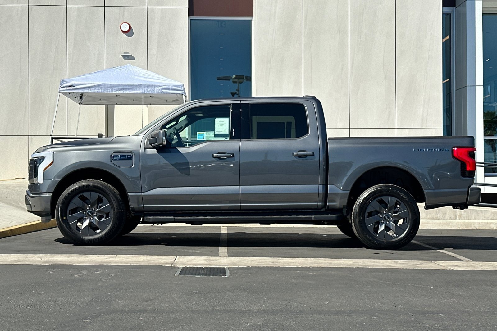 New 2025 Ford F150 Lightning Lariat image 6