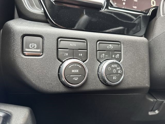 New 2026 GMC Sierra 1500 Elevation image 18