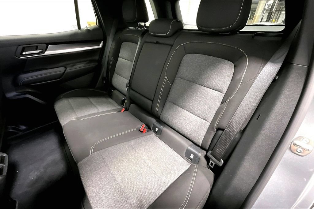 Used 2025 GMC Terrain Elevation FWD image 31