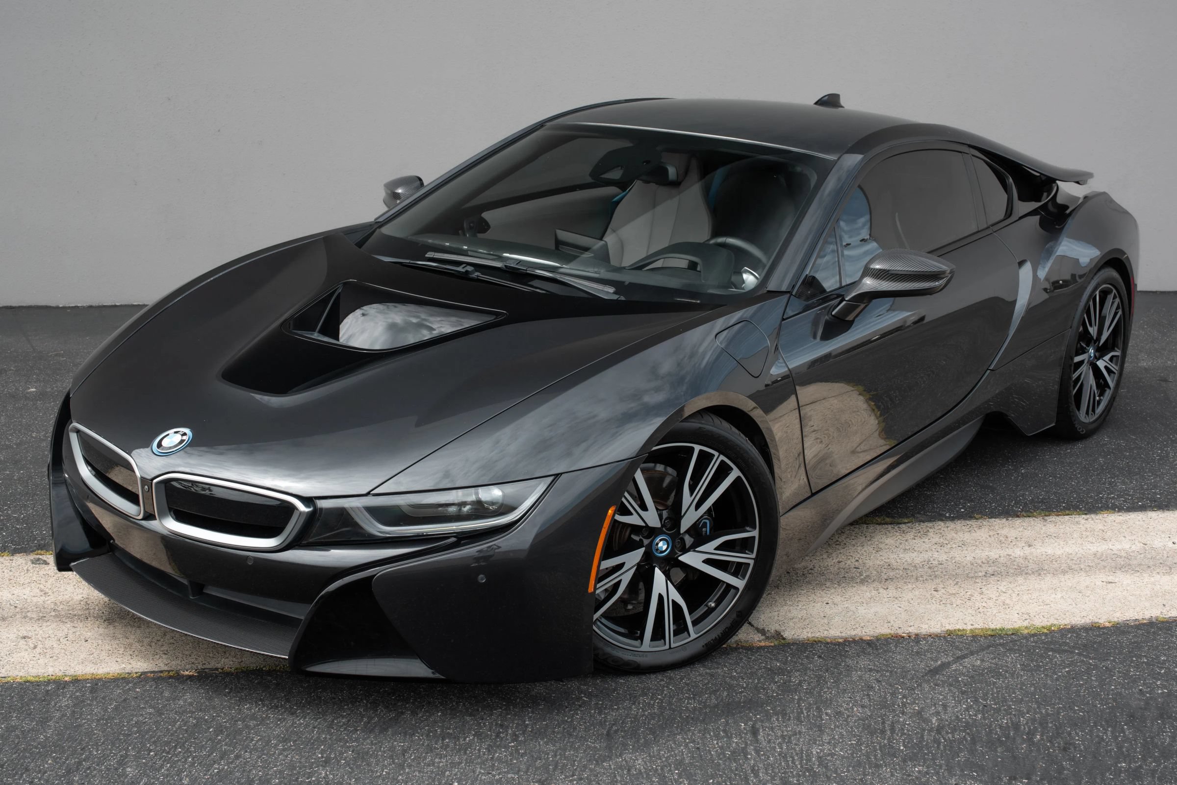 Used 2015 BMW i8 AWD/4WD image 2