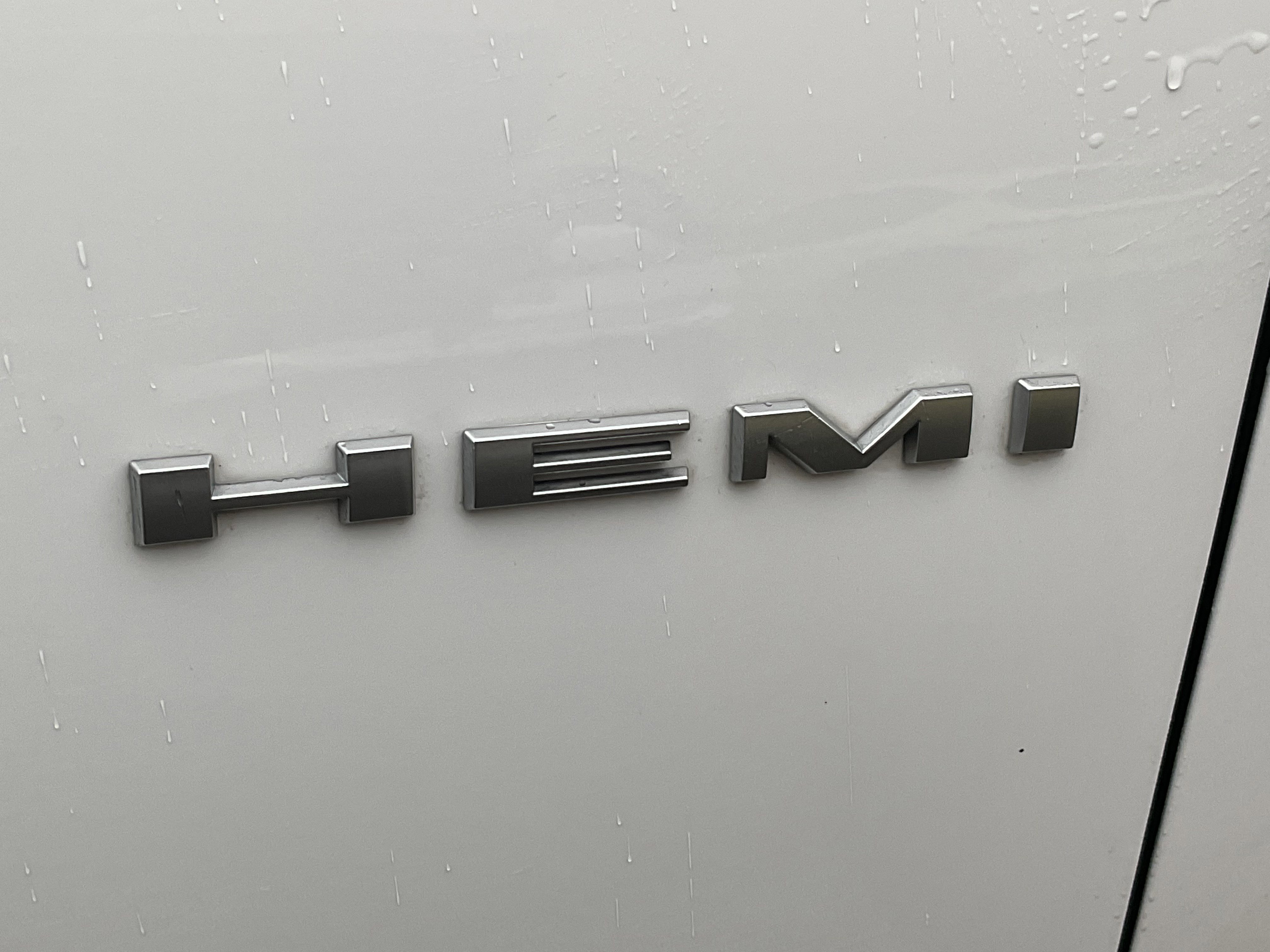 Used 2025 Dodge Durango R/T image 9