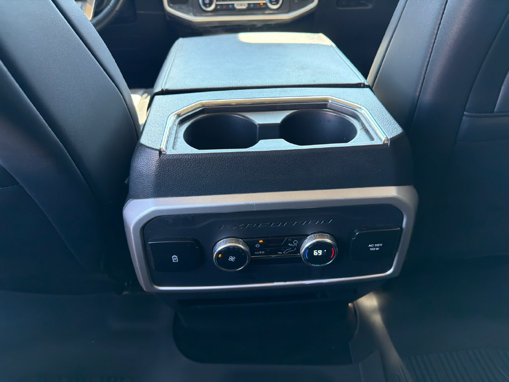 Used 2023 Ford Expedition XLT RWD image 26