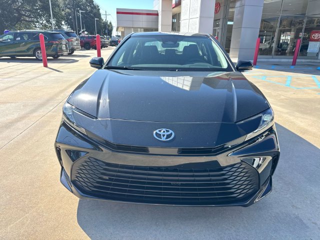 New 2026 Toyota Camry LE w/ Convenience Package FWD image 2