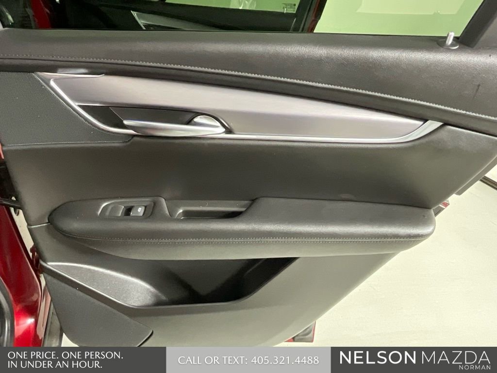 Used 2019 Cadillac XT5 Premium Luxury FWD image 22