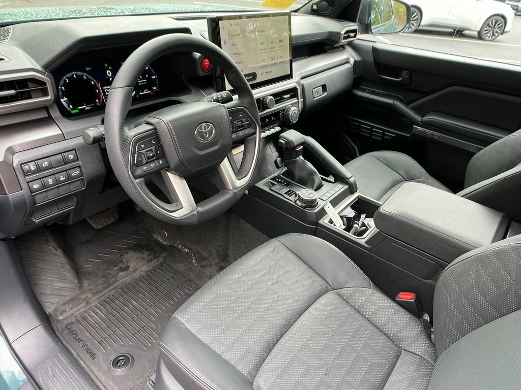 Used 2025 Toyota 4Runner TRD Off-Road Premium AWD/4WD image 10