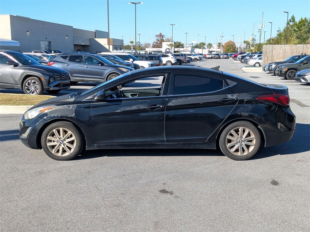 Used 2015 Hyundai Elantra SE w/ Option Group 03 image 8