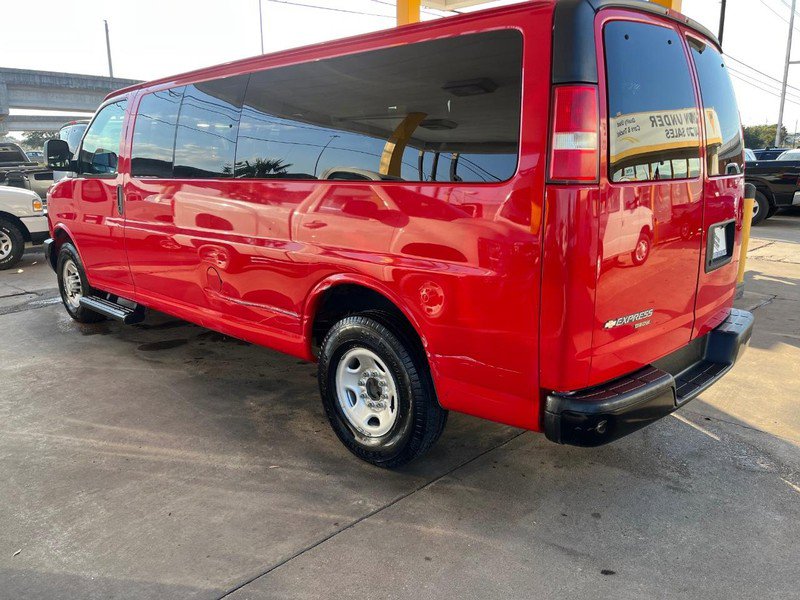 Used 2015 Chevrolet Express 3500 LS image 6