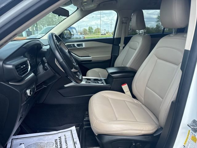 Used 2021 Ford Explorer XLT w/ Equipment Group 202A image 21