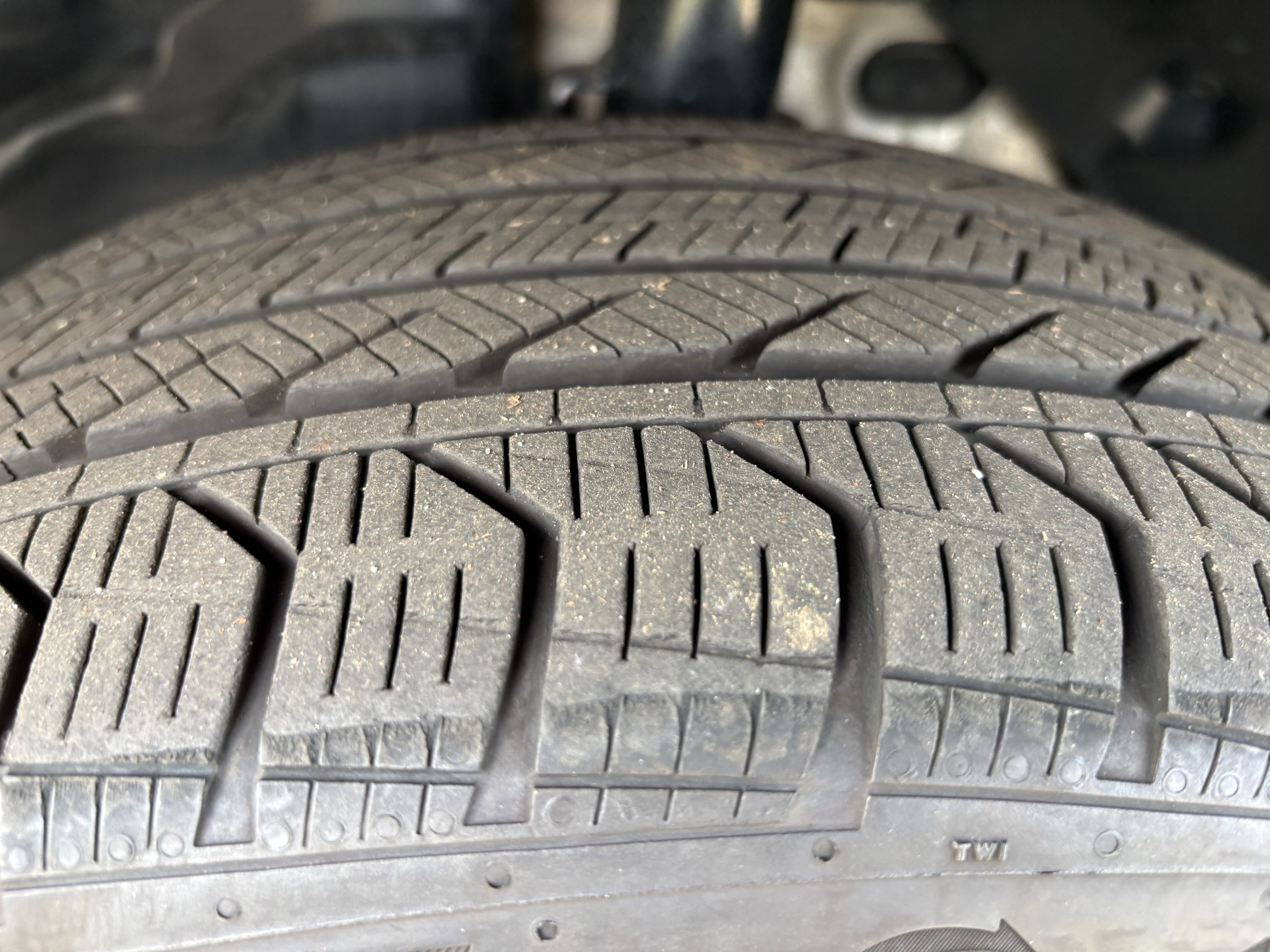 Certified 2025 BMW X1 xDrive28i w/ Technology Package image 12