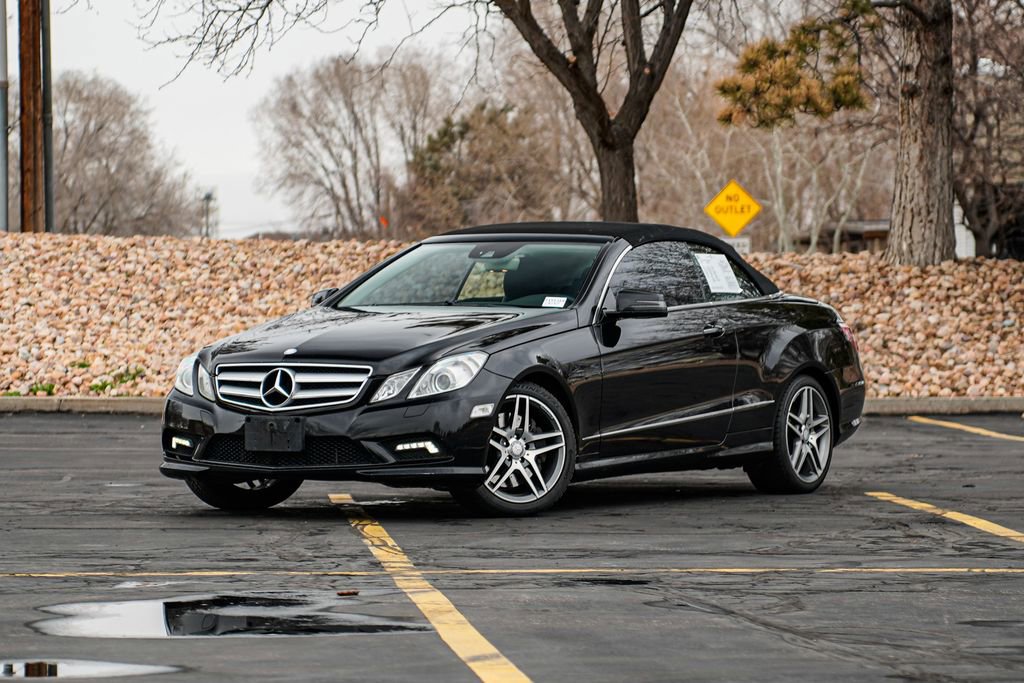 Used 2011 Mercedes-Benz E 550 Cabriolet image 2