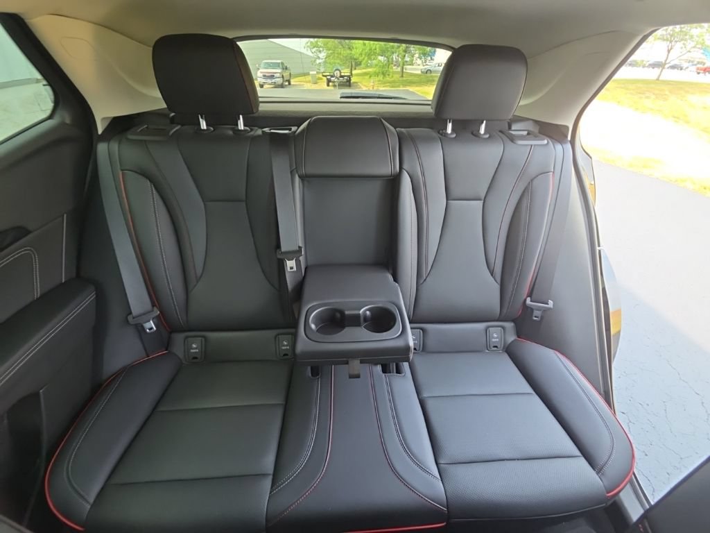 Used 2023 Buick Envision Essence w/ Sport Touring Package AWD/4WD image 25