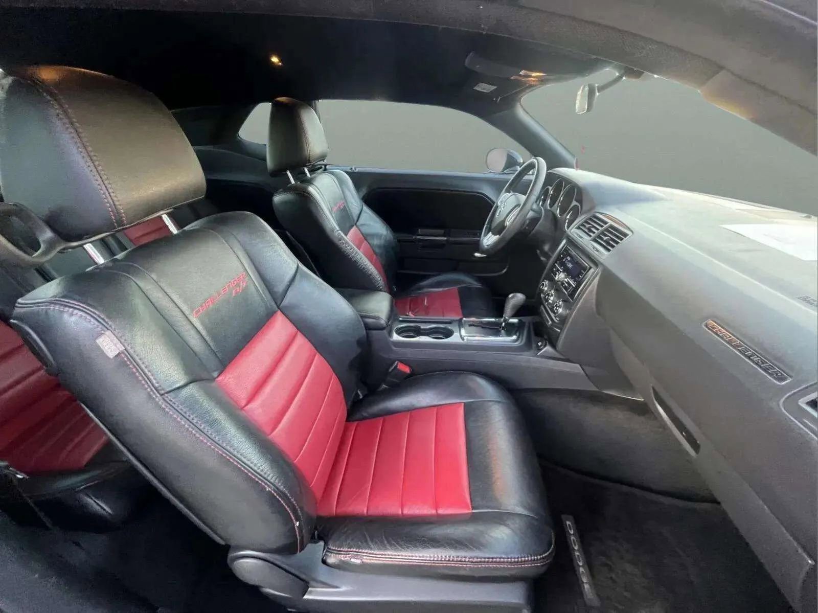 Used 2013 Dodge Challenger SXT RWD image 18