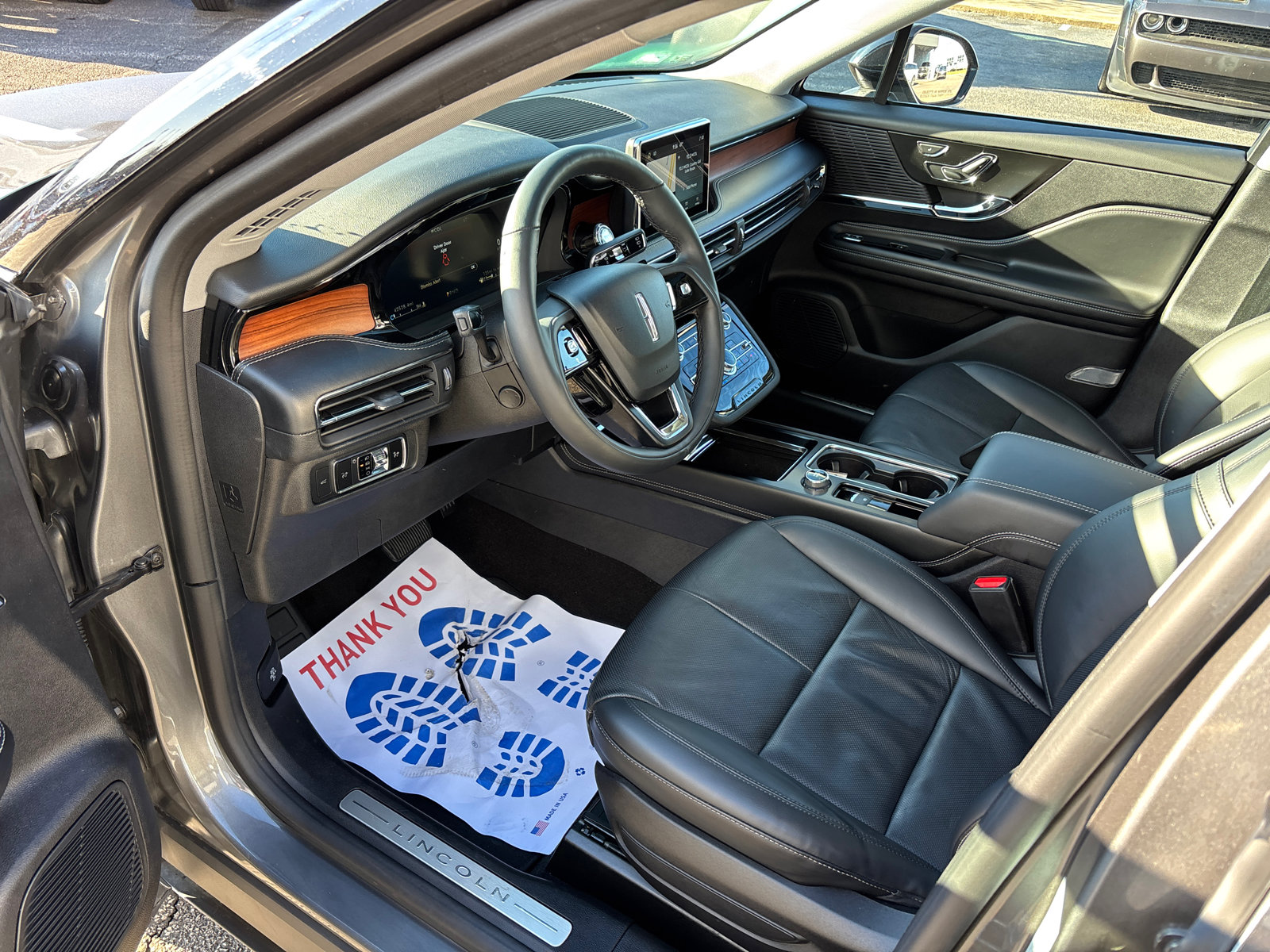 Certified 2022 Lincoln Corsair Reserve w/ Elements Package image 25