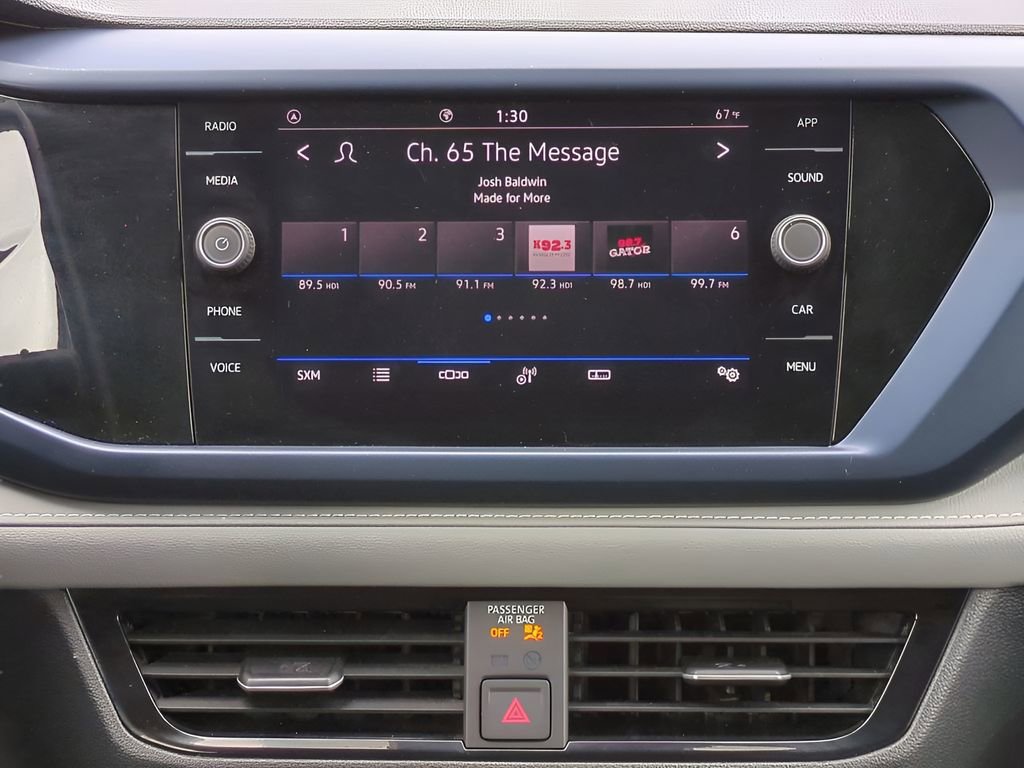 Used 2024 Volkswagen Taos SE image 18