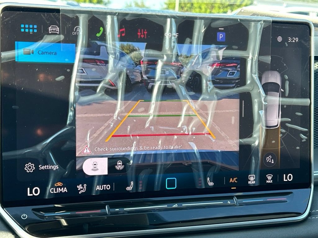 New 2026 Volkswagen Tiguan SE FWD image 35