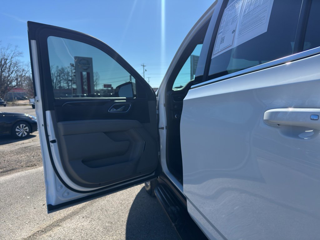 Used 2024 GMC Yukon SLE w/ Gmc Pro Safety Plus Package image 19