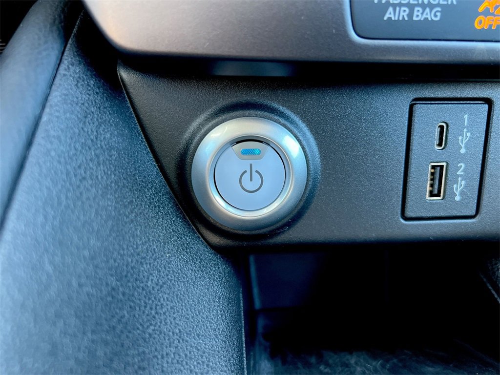 Used 2023 Nissan Leaf S image 7