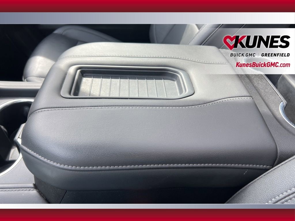 Used 2024 Chevrolet Tahoe Z71 image 32