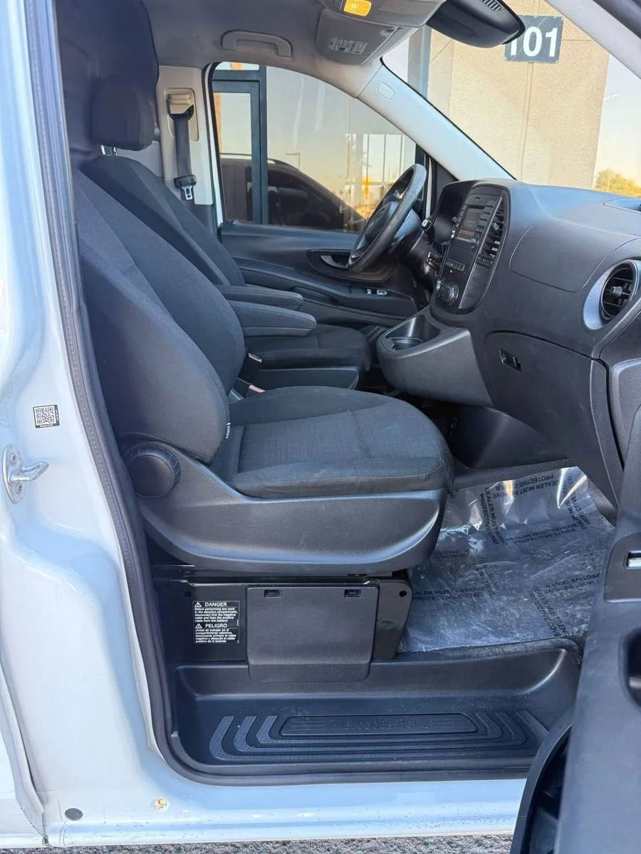 Used 2016 Mercedes-Benz Metris image 12