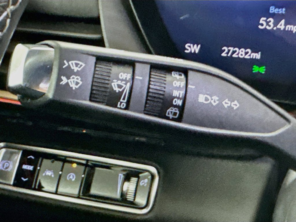 Used 2025 Buick Envision Sport Touring AWD/4WD image 12
