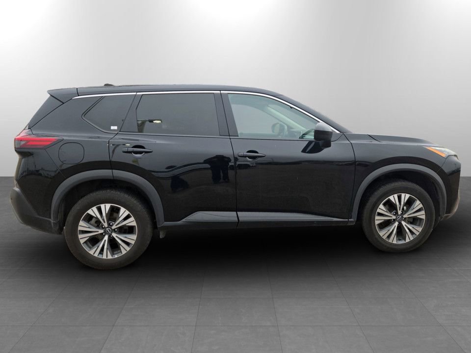Used 2023 Nissan Rogue SV image 4