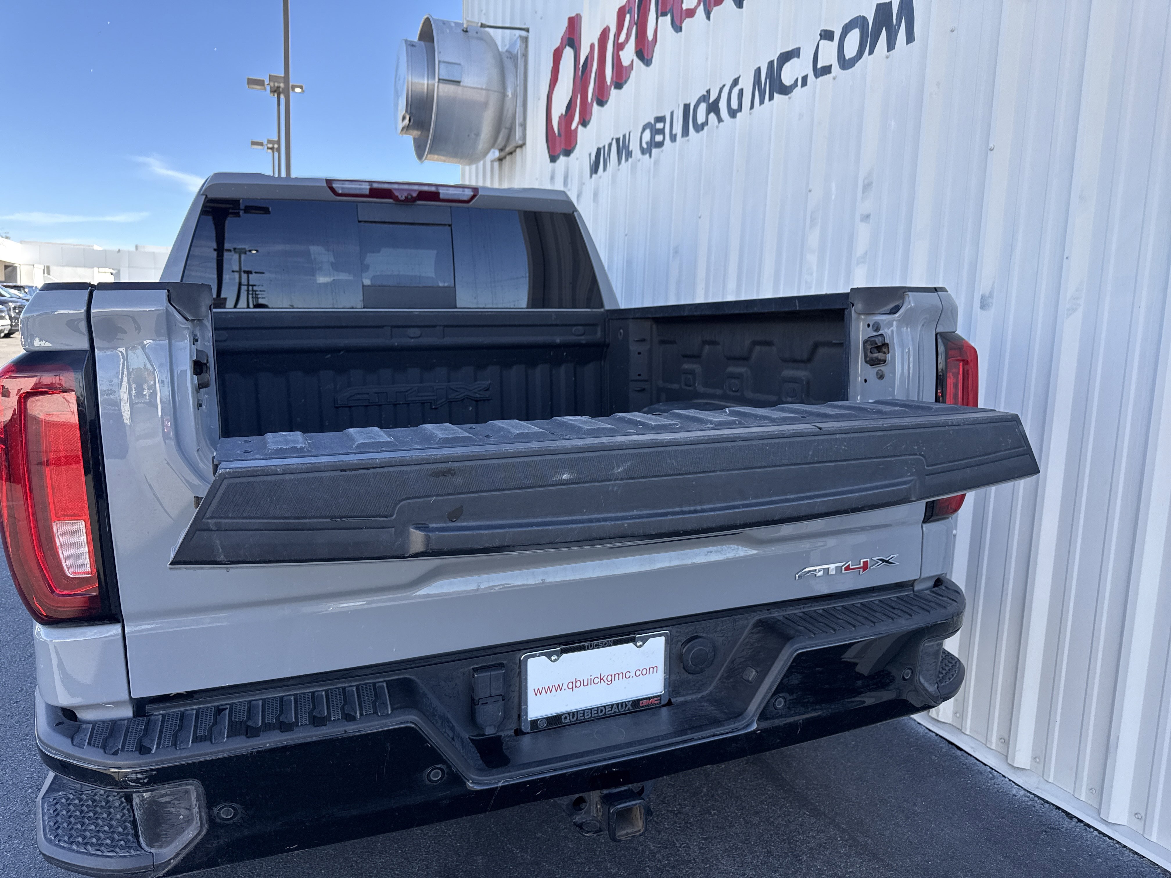 Used 2024 GMC Sierra 1500 AT4X image 11