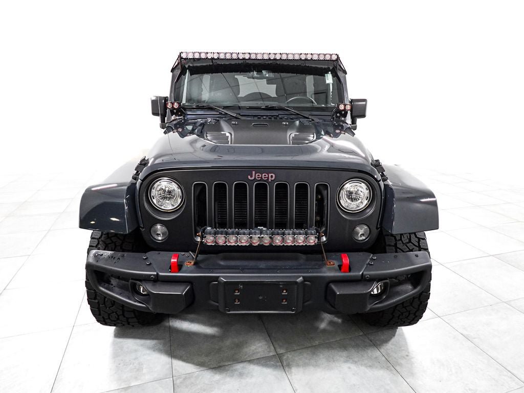 Used 2017 Jeep Wrangler Unlimited Rubicon AWD/4WD image 3