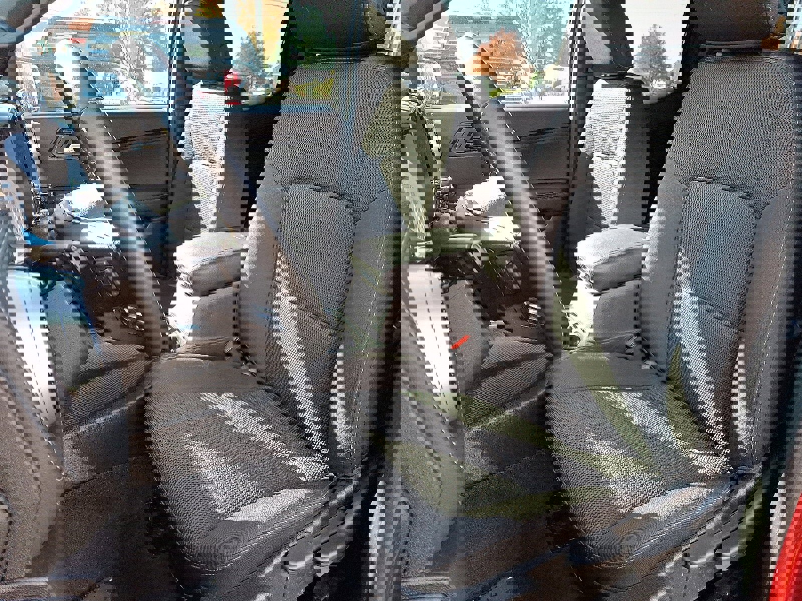 Used 2023 Chevrolet Colorado LT w/ LT Convenience Package image 12