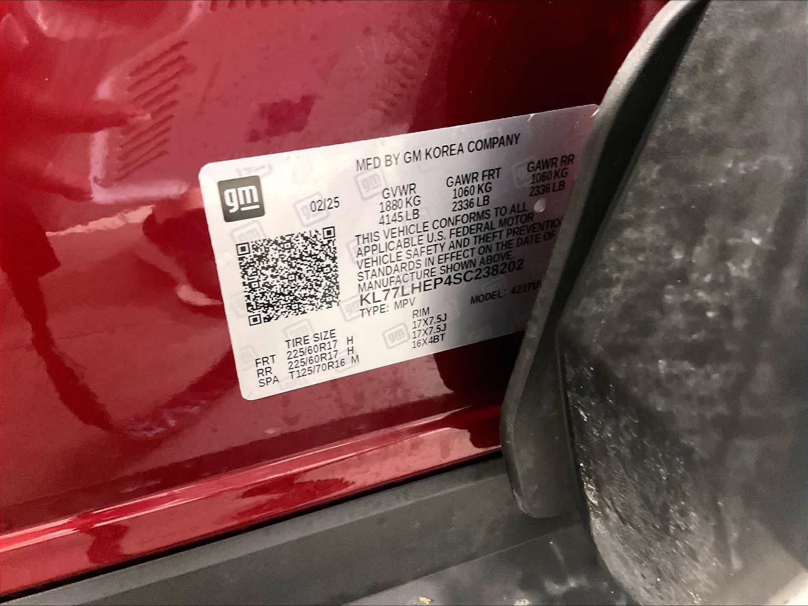 Used 2025 Chevrolet Trax LT w/ LT Convenience Package FWD image 34